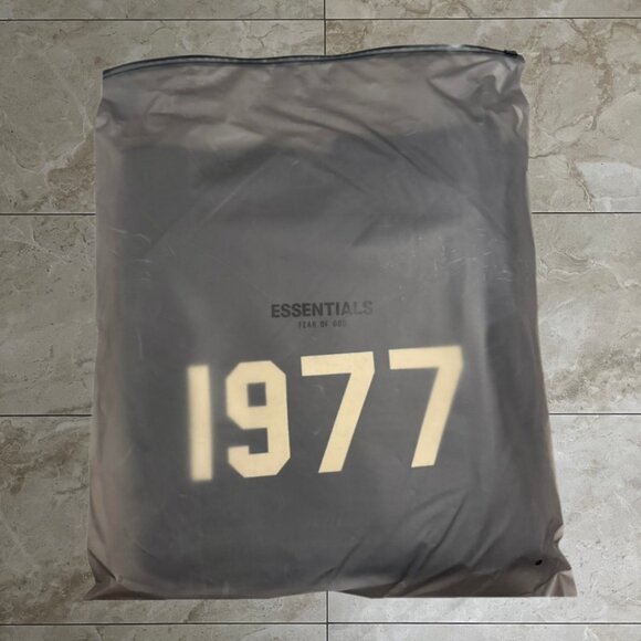 Essentials Fear Of God 1977 Iron hoodie   SIZE XXS-XXL - Picture 4 of 4